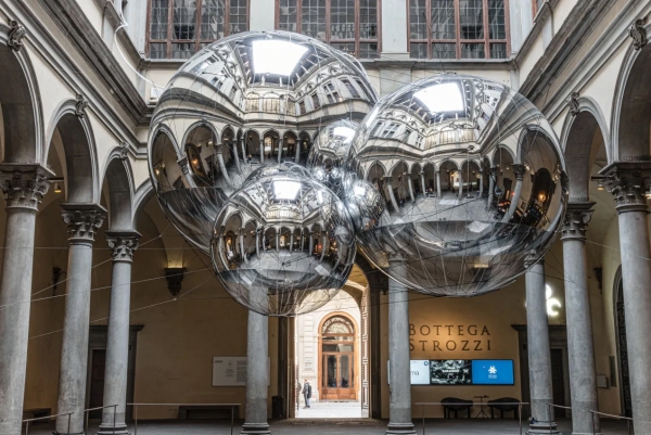 Palazzo Strozzi presenta &quot;Aria&quot;, di Tomàs Saraceno