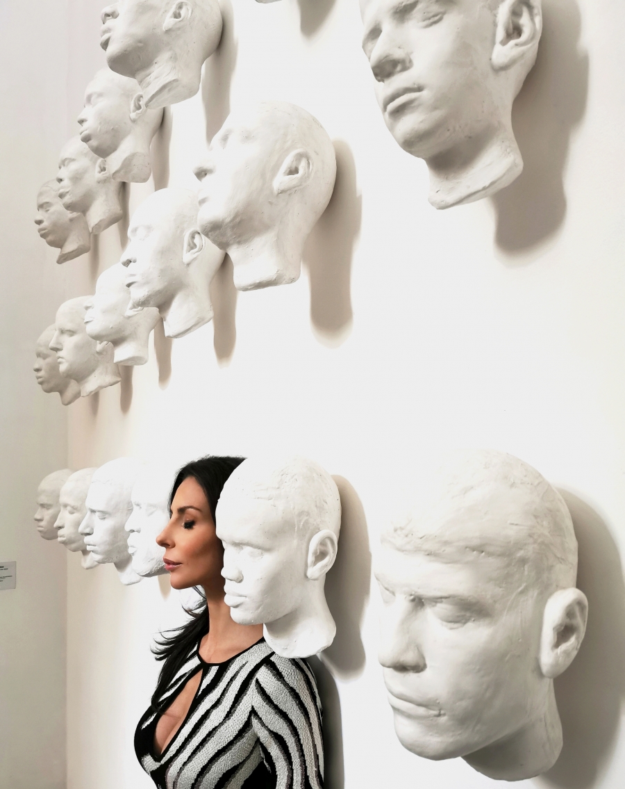 22 heads are better than one (Christian Leperino - The Other Myself, 2014)