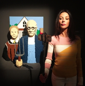 Italian Legothic (Nathan Sawaya, American Gothic)