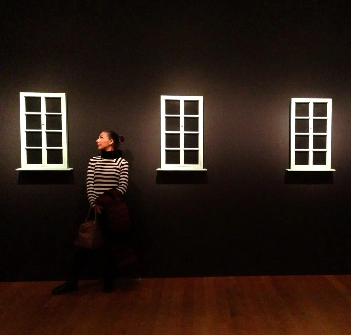 Elaine Sturtevant, Double Trouble showing seven examples of Duchamp Fresh Widow — #SelfieadArte di Clelia Patella
