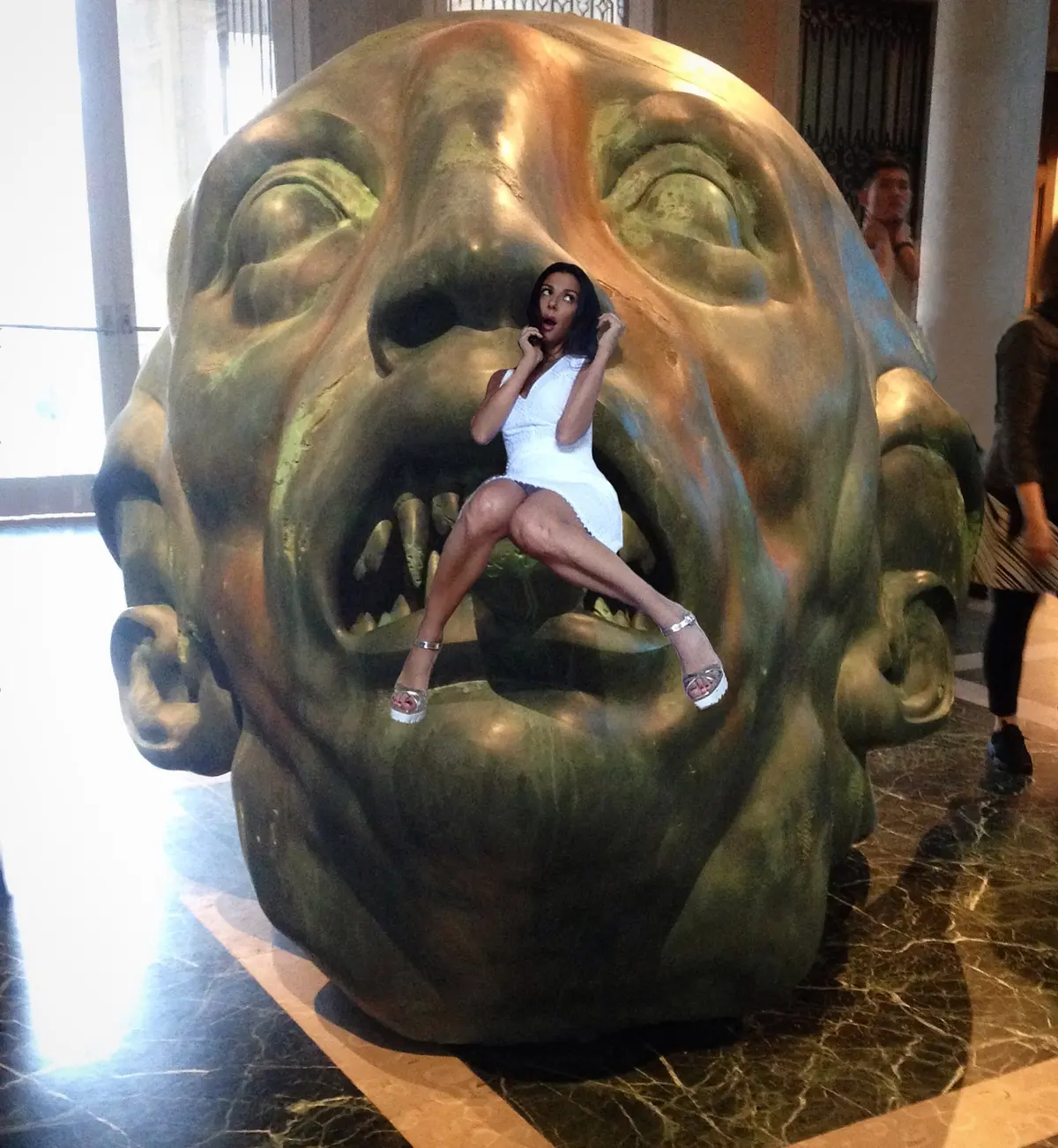 Damien Hirst - Head of a Demon — #SelfieadArte di Clelia Patella