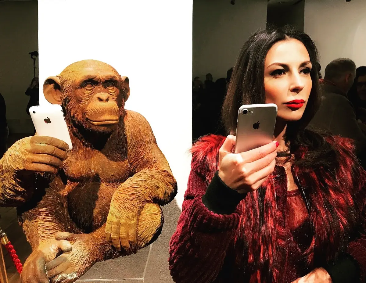 Simone Fugazzotto - Rustphone, 2018 — #SelfieadArte di Clelia Patella