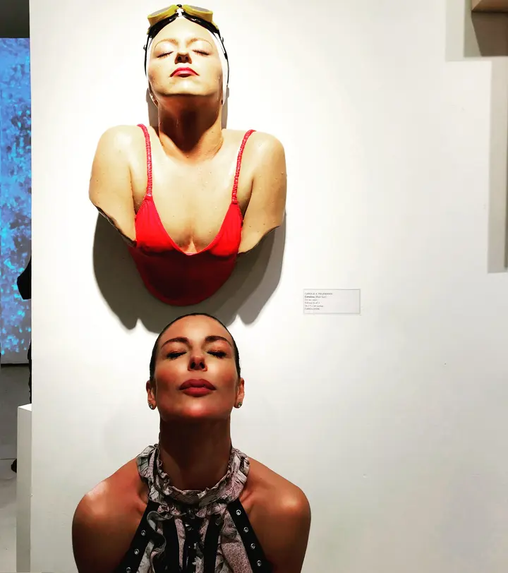 Carole Feuerman - Catalina, Red Suite — #SelfieadArte di Clelia Patella