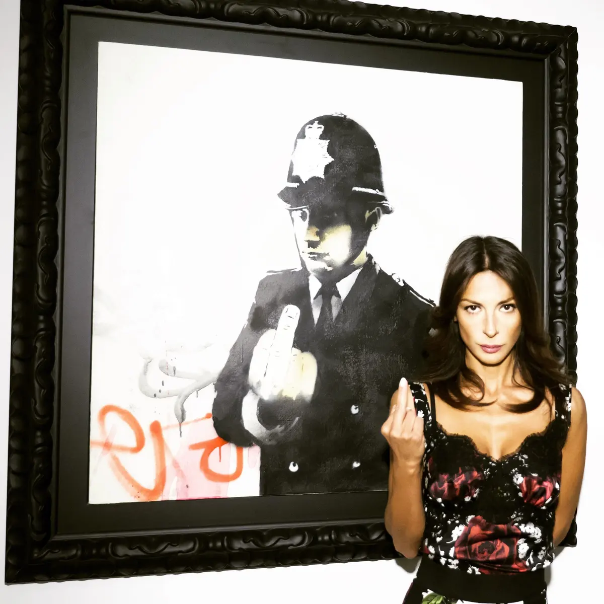 Banksy, @ Guerra, Capitalismo e Libertà — #SelfieadArte di Clelia Patella